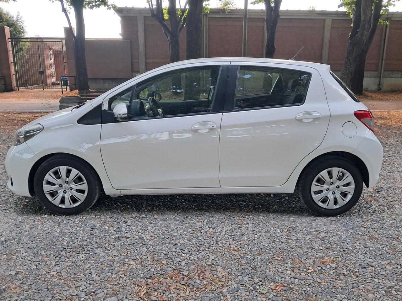 TOYOTA YARIS 1.4 D 2013