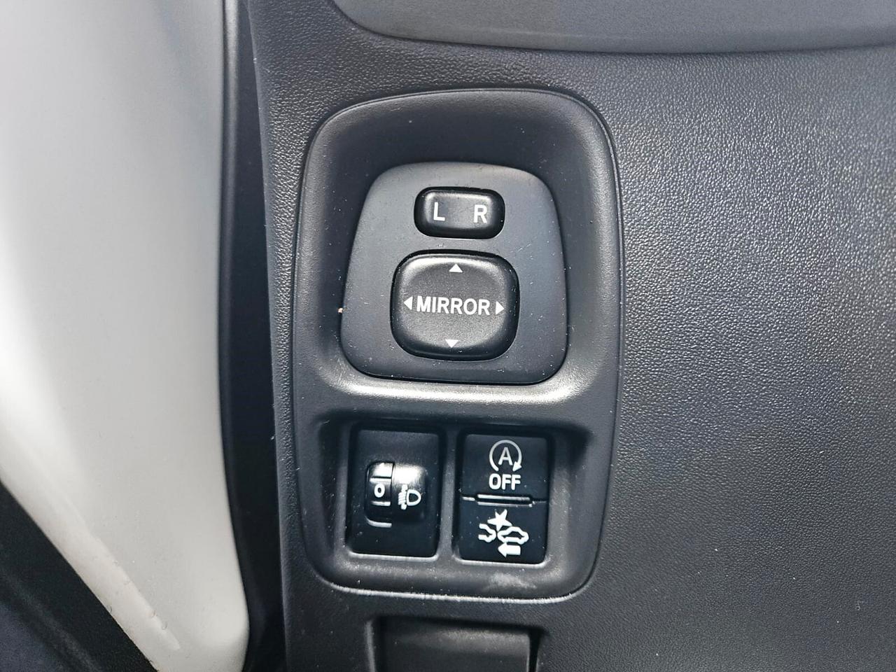 Toyota Aygo Connect 1.0 VVT-i 72 CV 5 porte