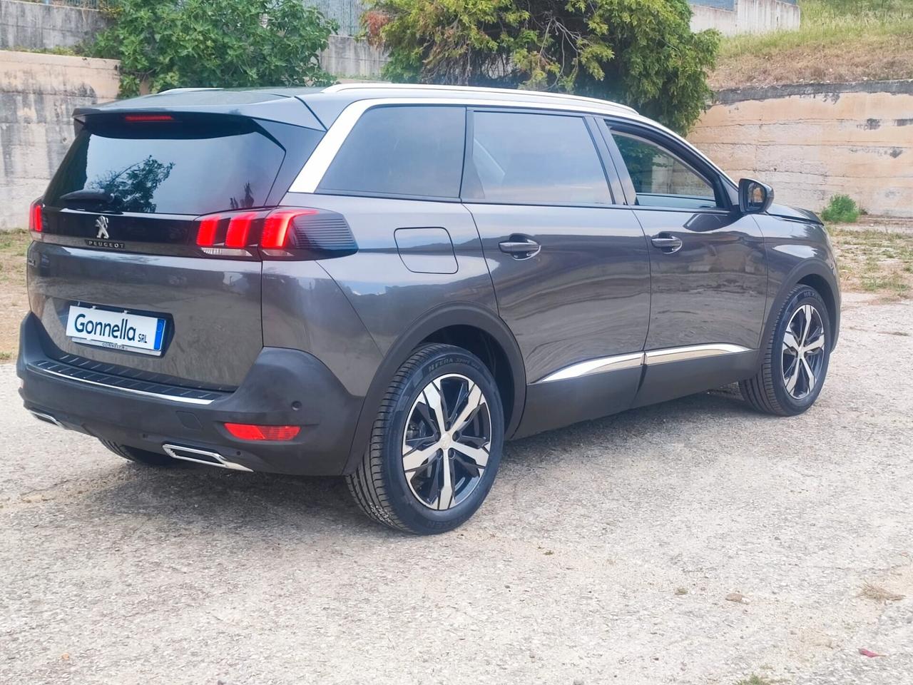 Peugeot 5008 1.5 bluehdi Allure S&S 7 posti 4 GOMME NUOVE