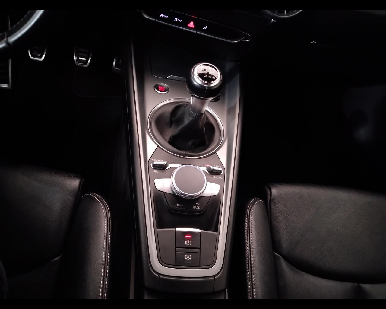 AUDI TT III 2015 Coupe - TT Coupe 1.8 tfsi Design