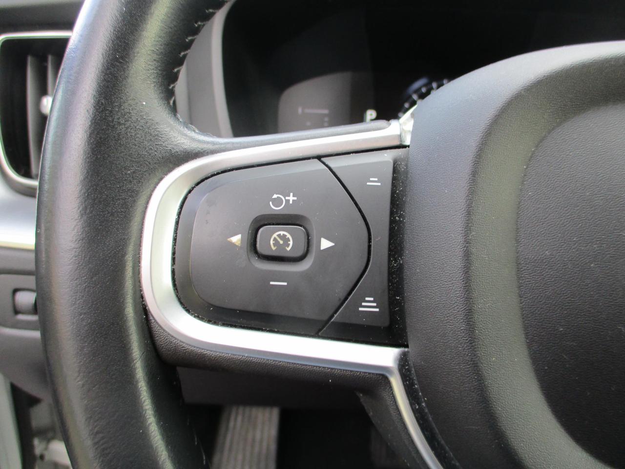 Volvo XC60 2.0 t5 Business geartronic GANCIO