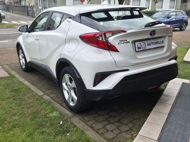 TOYOTA C-HR 1.8 Hybrid E-CVT Active