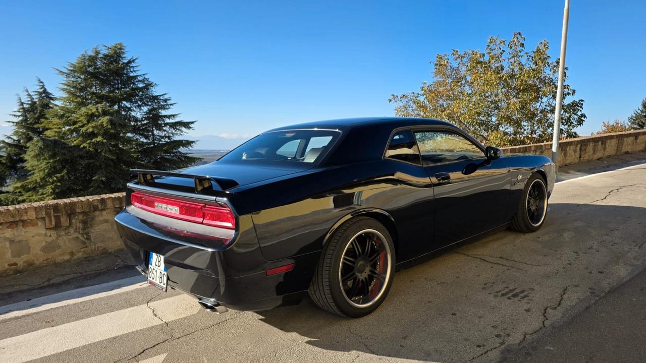 Dodge Challenger SRT-8 2009