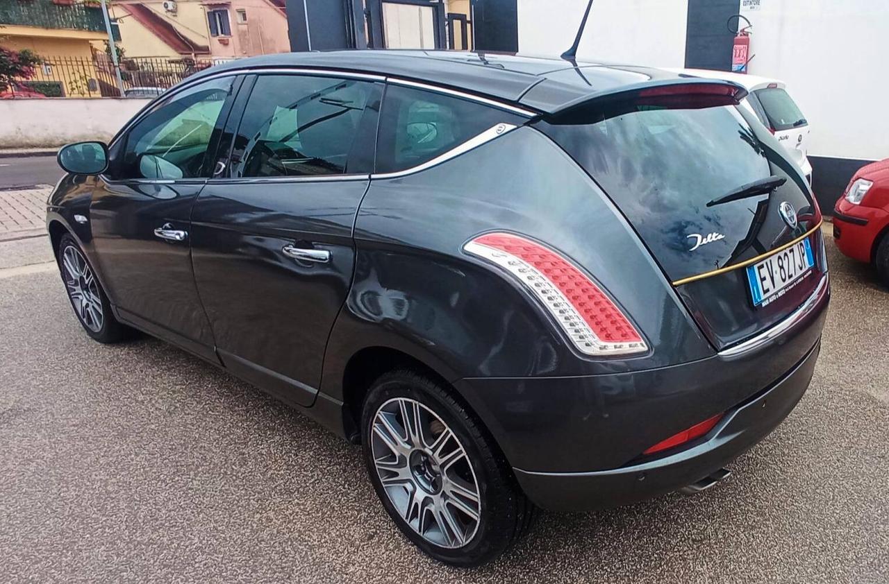 Lancia Delta SENZA BUSTA PAGA
