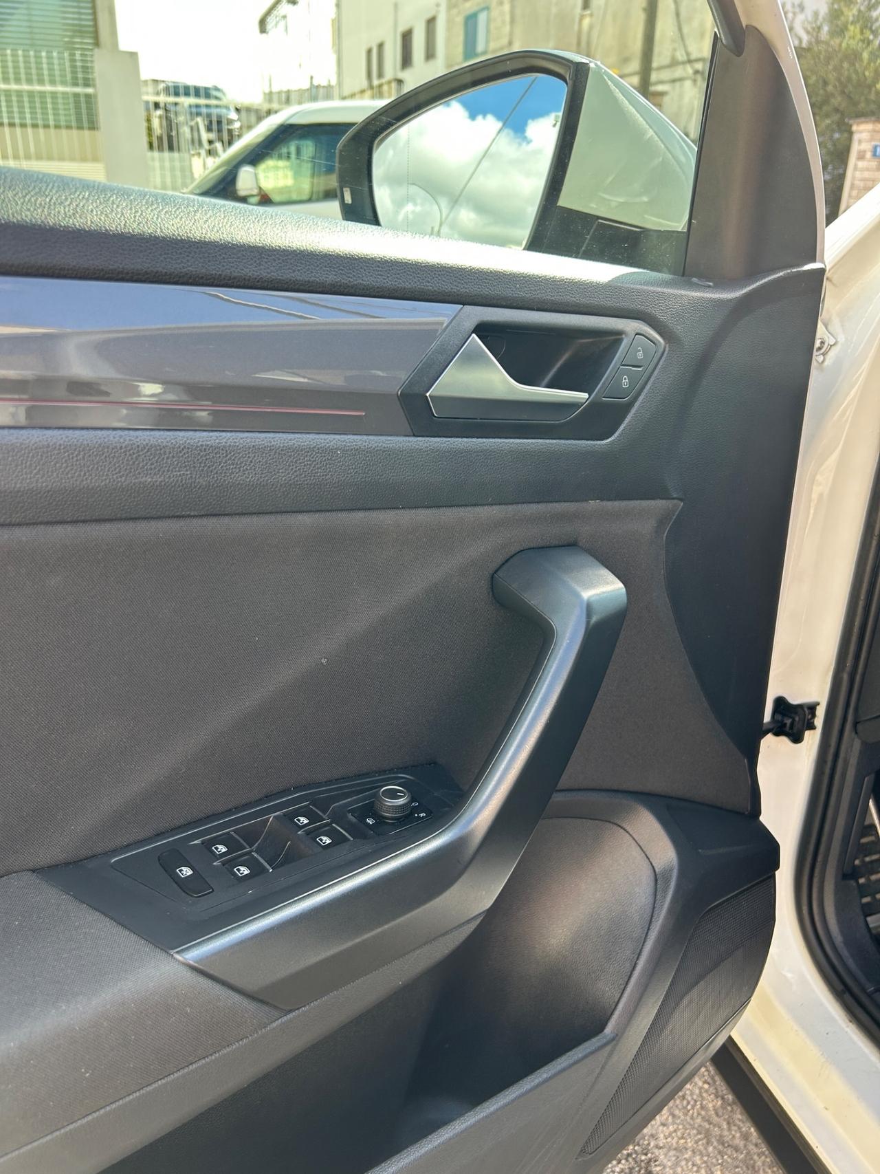 Volkswagen T-Roc 2.0 TDI SCR 150 CV DSG-2021-18”/PARK