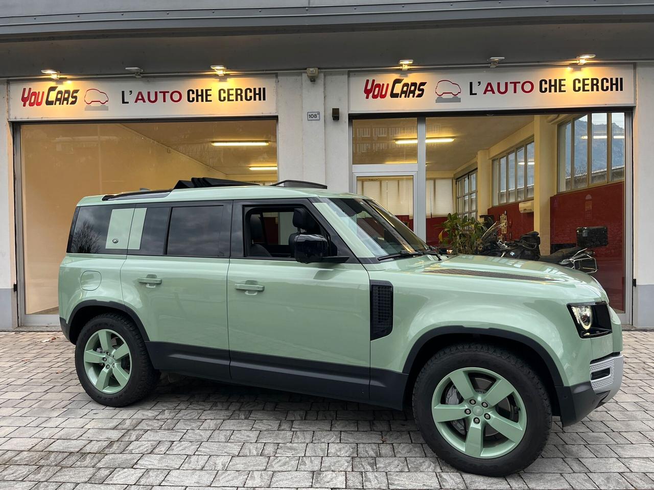 Land Rover Defender 110 3.0D I6 300 CV AWD Auto 75th Limited Edition