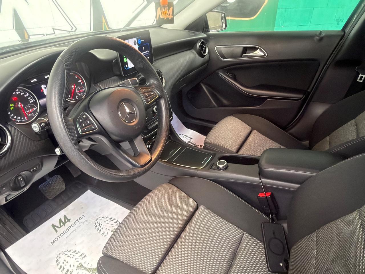 Mercedes-benz GLA 200 d Automatic Business