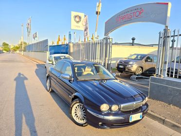 Jaguar X-Type 2.2D cat Executive