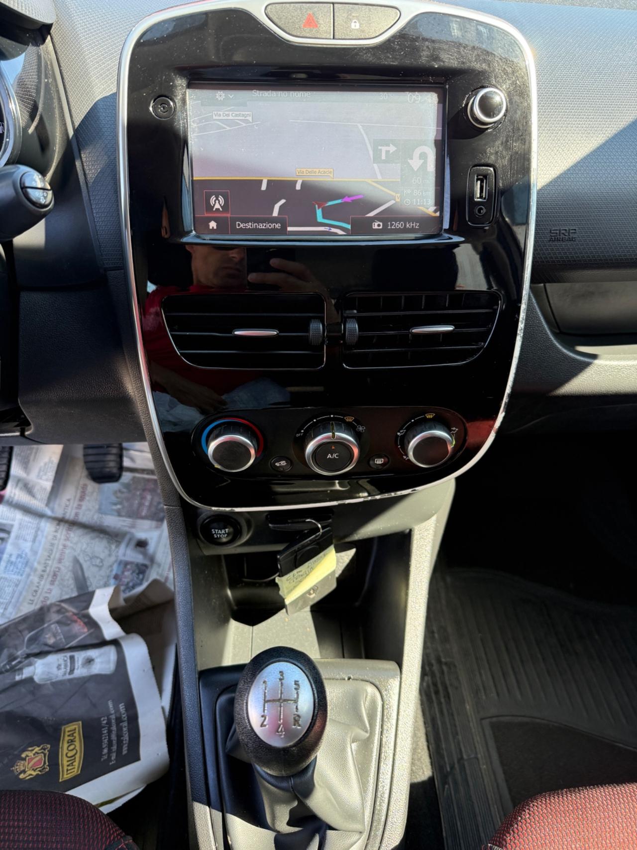 Renault Clio dCi 8V 75CV Autocarro 4 Posti