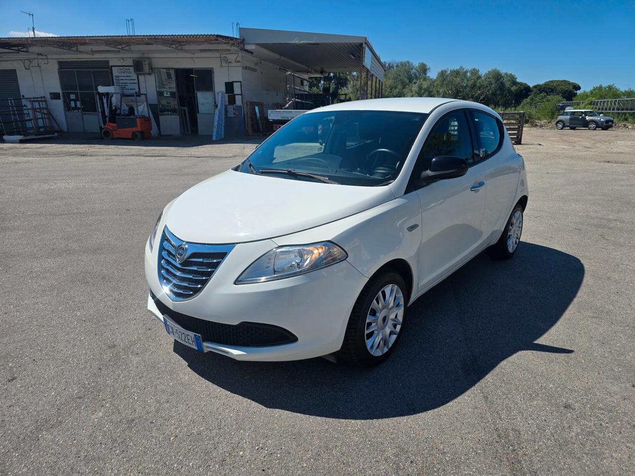 Lancia Ypsilon 1.2 69 CV 5 porte GPL Ecochic Silver