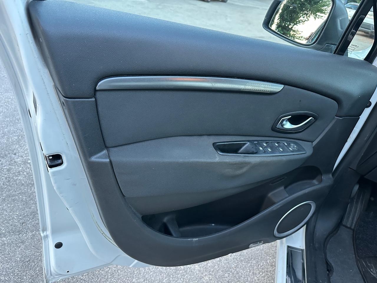 Renault Scenic Scénic X-Mod 1.5 dCi 110CV Luxe