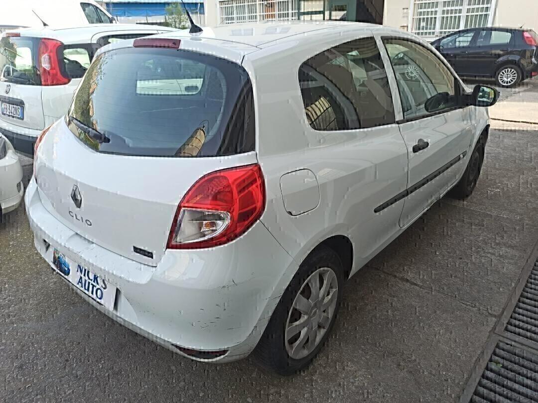 Renault Clio Van-2014