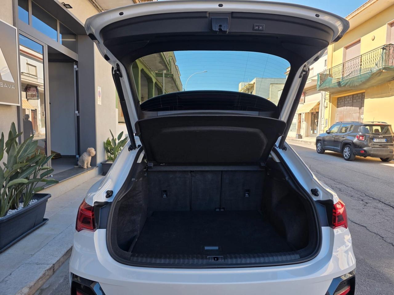 Audi Q3 SPB 35 TDI Quattro S-Line+Cerchi 20+Luci Ambiente..