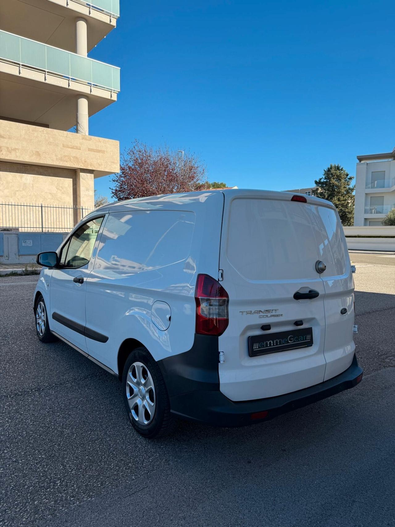 Ford Transit Courier 1.5 TDCi 75CV Van Trend