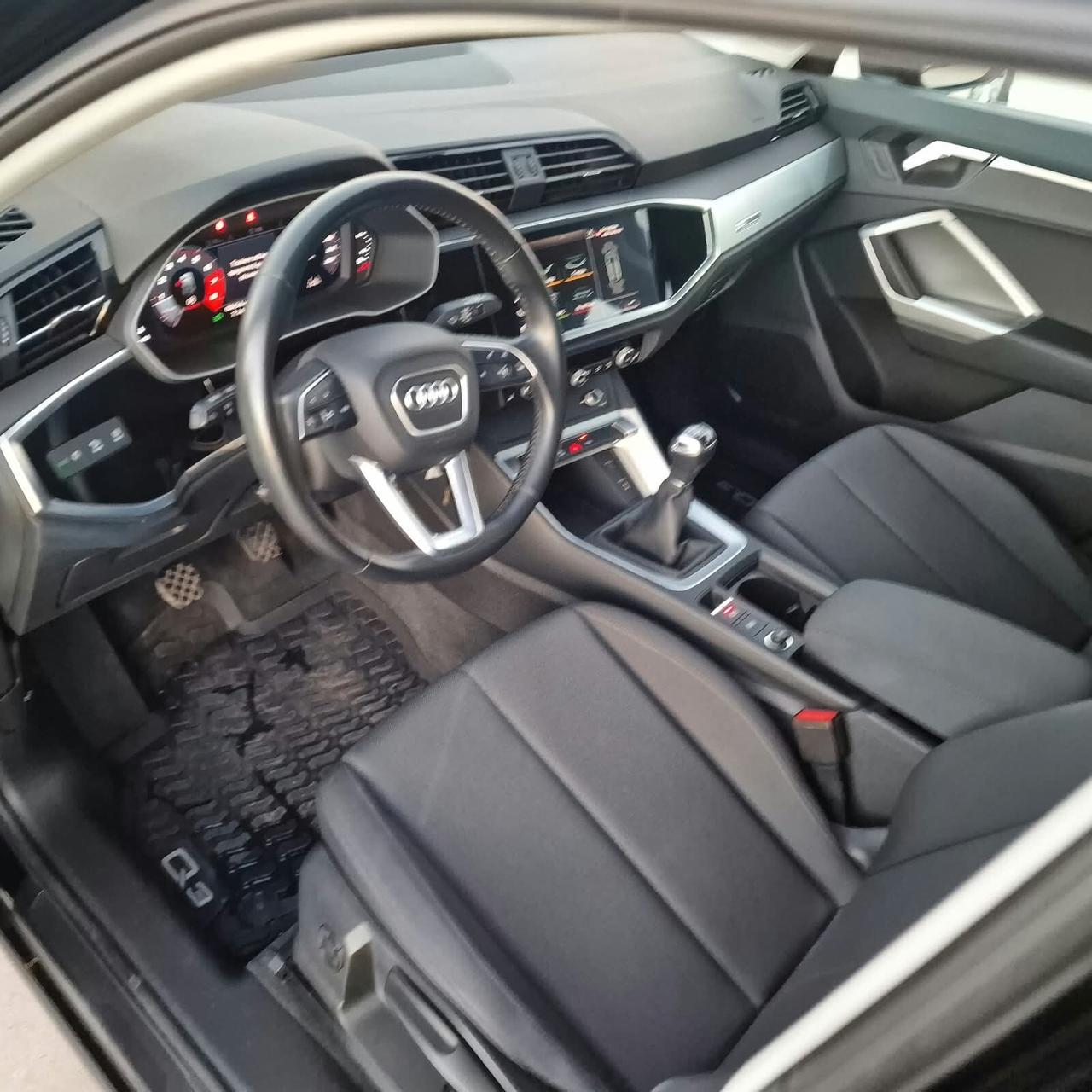 Audi Q3 SPB 35 TFSI Business Plus DA VETRINA