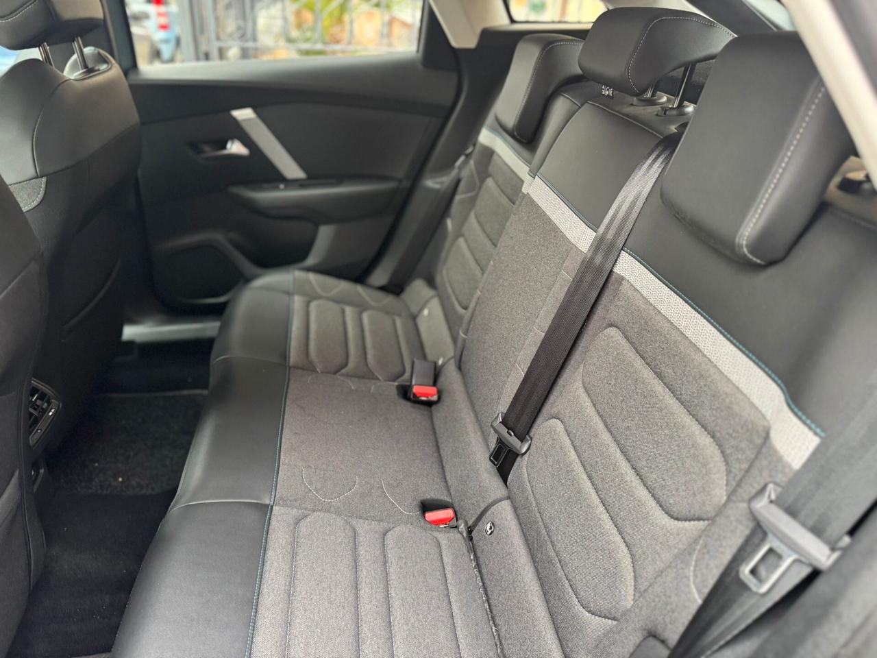 Citroen C4 BlueHDi 130 S&S EAT8 Shine