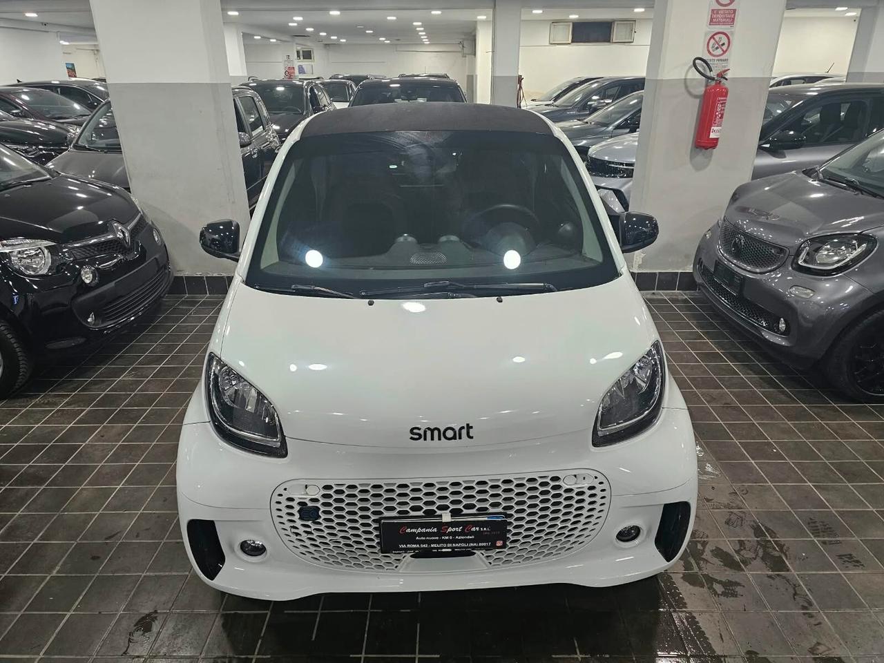NUOVA SMART FORTWO EQ PRIME TOTAL WHITE IDENTITY BLACK EDITION 56CV TOTALMENTE ELETTRICA