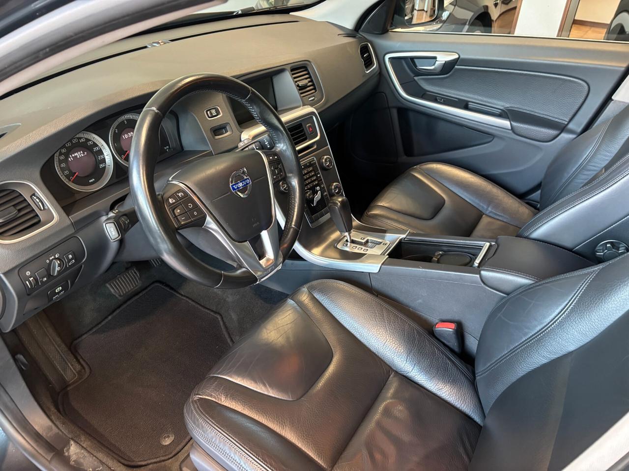 Volvo V60 * 2.0 d3 Summum geartronic*TAGLIANDI CERTIFICATI