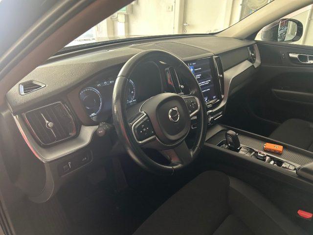 VOLVO XC60 B4 (d) AWD Geartronic Momentum Pro