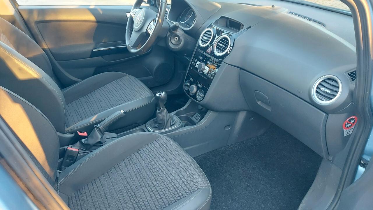 Opel Corsa 1.2 - GPL-TECH Edition