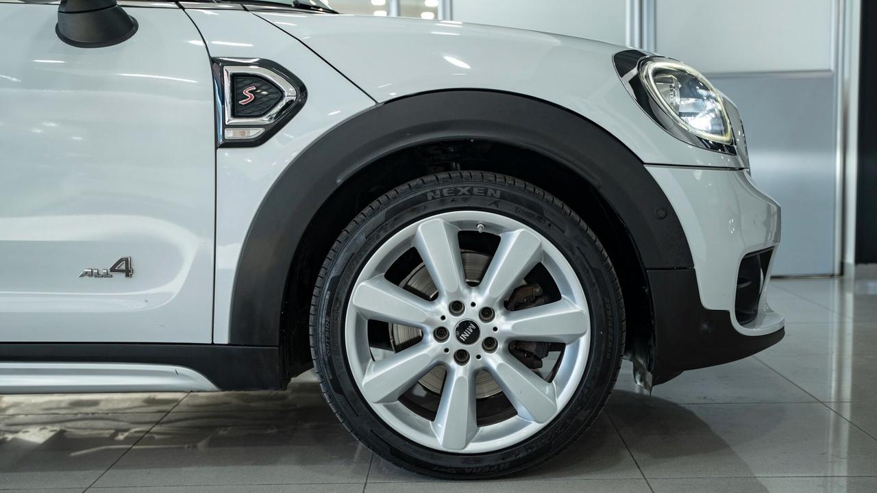 Mini Cooper SD Countryman 2.0 ALL4 19" XENO NAVI FULL OPTIONAL