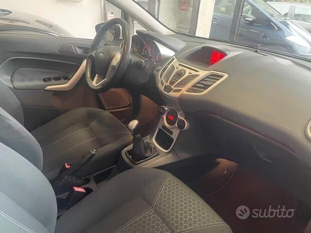 Ford Fiesta 1.2 82 CV 5 Porte Titanium