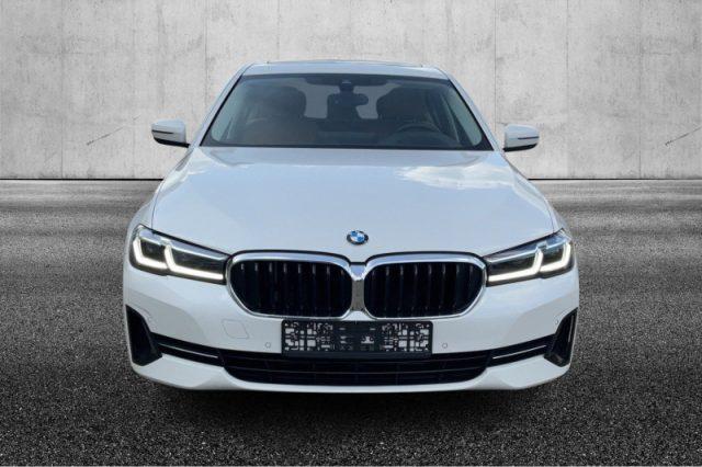 BMW 520 d 48V Business