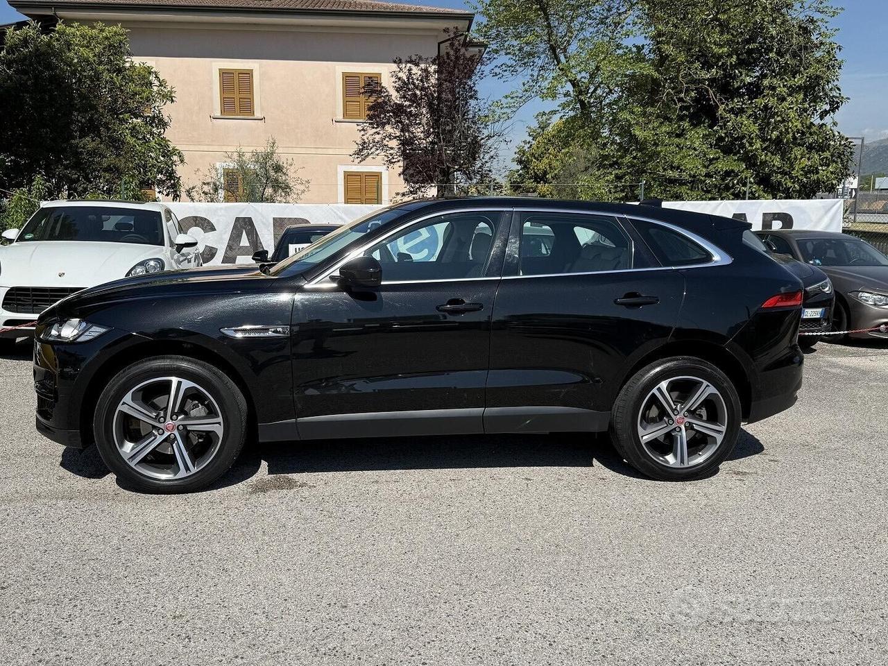 JAGUAR F PACE FULL OPTIONAL GARANZIA 24 MESI