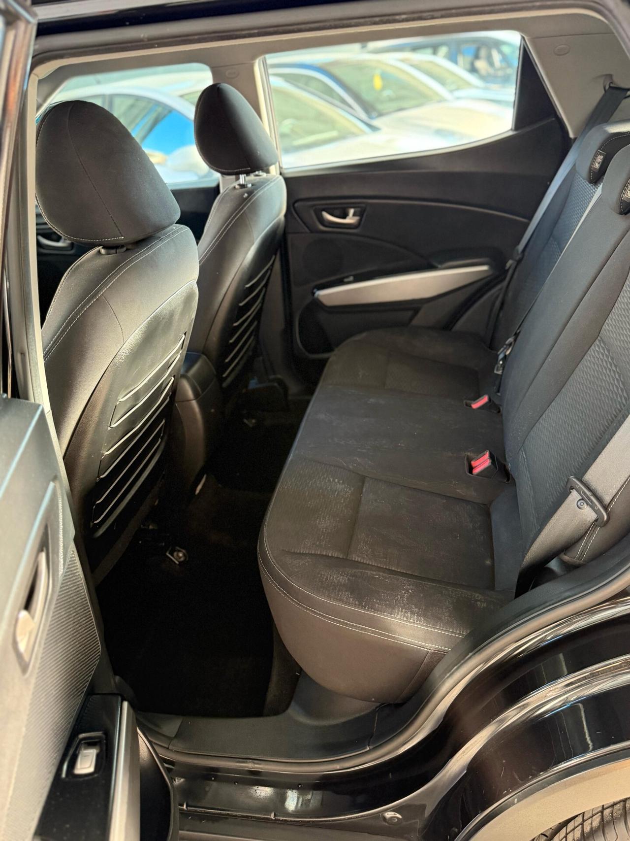 Ssangyong Tivoli 1.6d 2WD Go