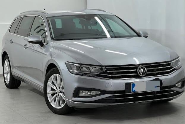 Volkswagen Passat Variant 2.0 TDI Business CAMBIO AUTOMATICO