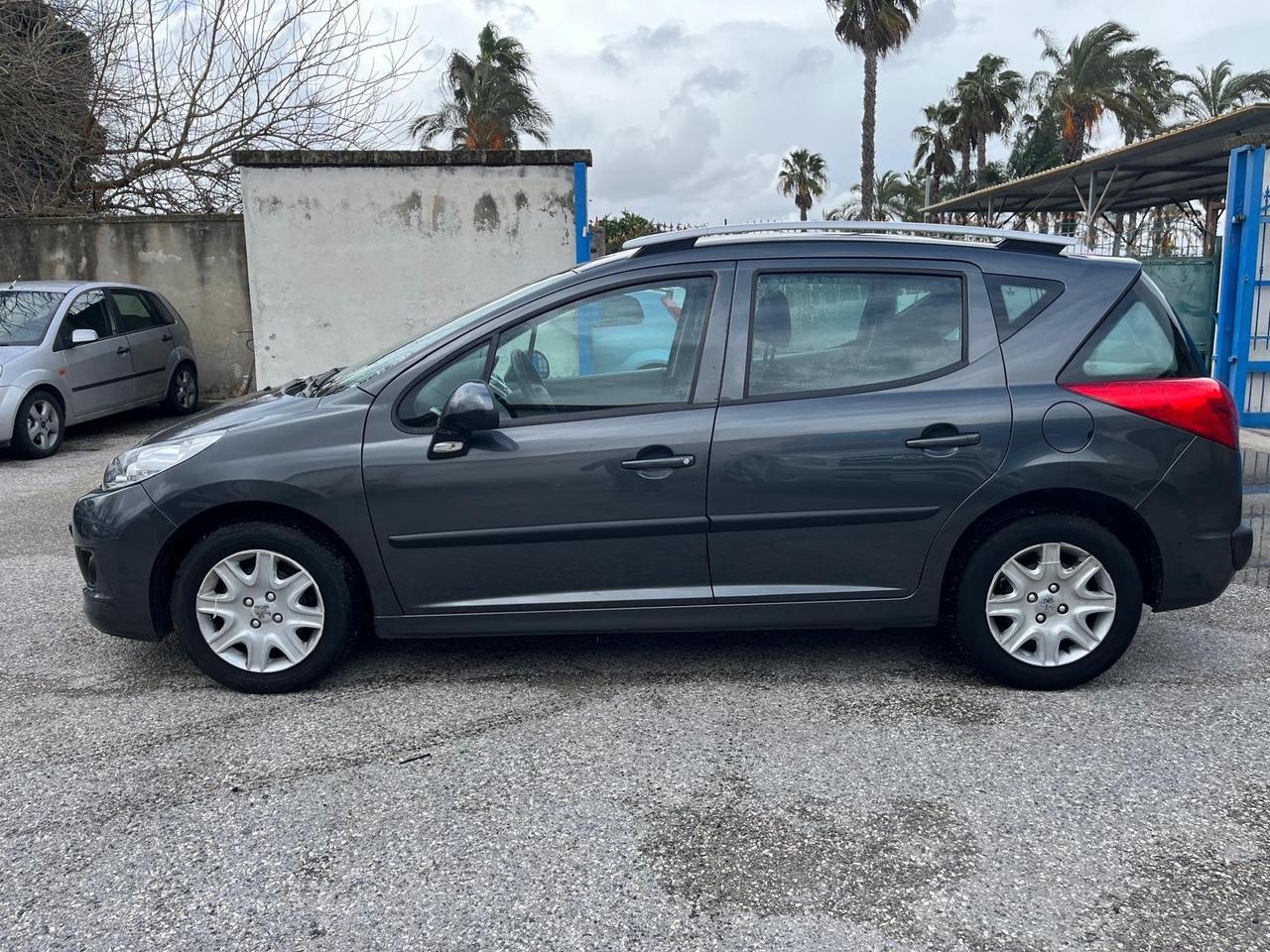 Peugeot 207 s.w-1.6 hdi-full-2010