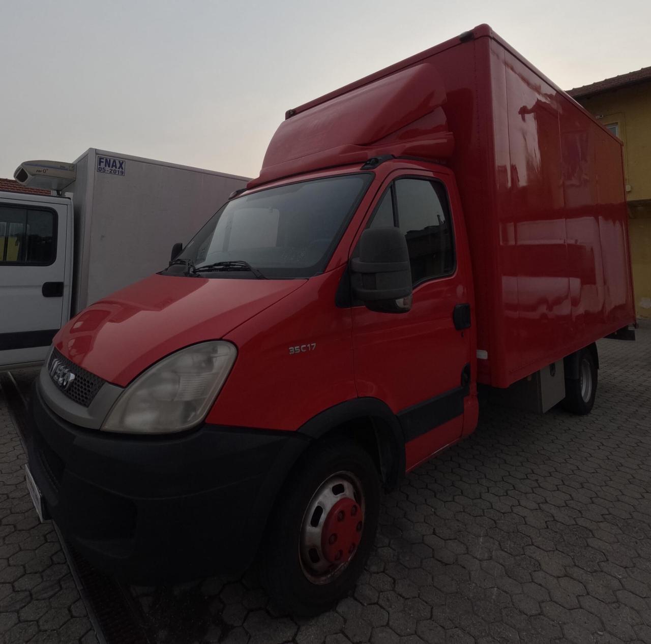 Iveco Daily 35C17 3.0 anno 2010