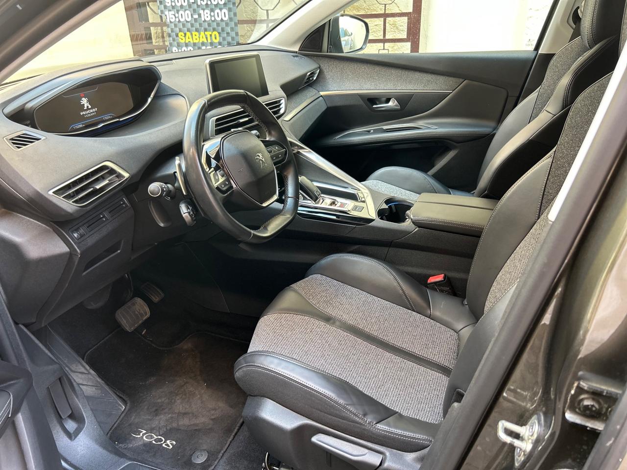Peugeot 3008 PureTech Turbo 130 S&S EAT8 Allure