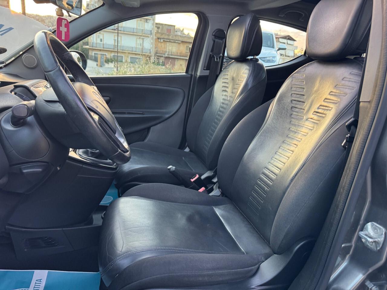 LANCIA YPSILON 1.3 MJT II 95 CV PLATINUM EDITION TETTO FULL