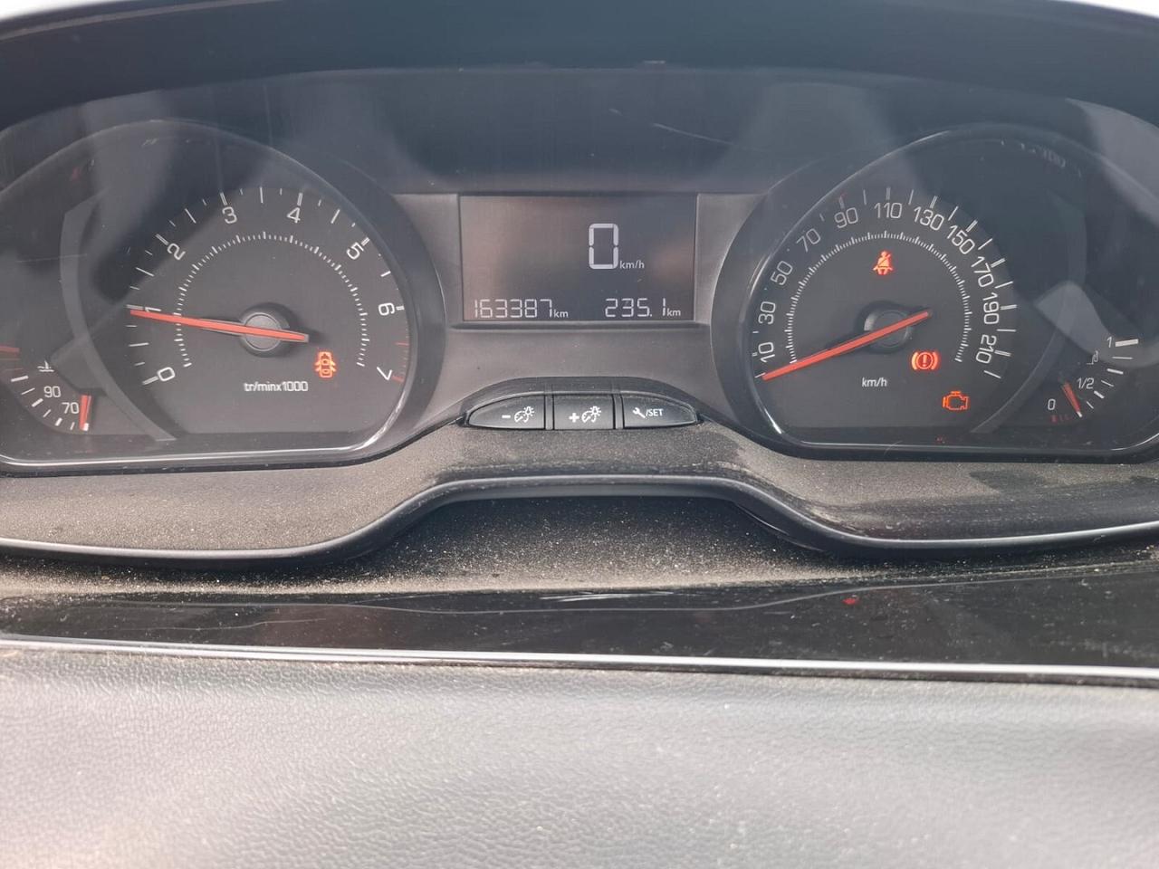 PEOUGEOT 208 2015 NO SINISTRATA MARCIANTE