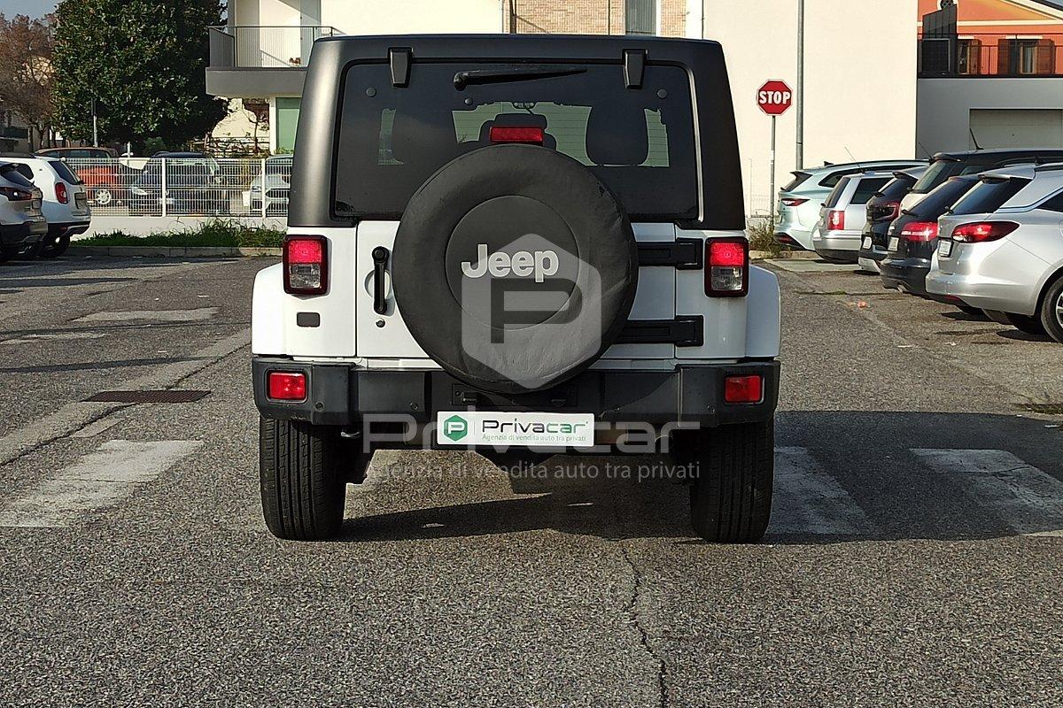 JEEP Wrangler Unlimited 2.8 CRD DPF Sahara Auto