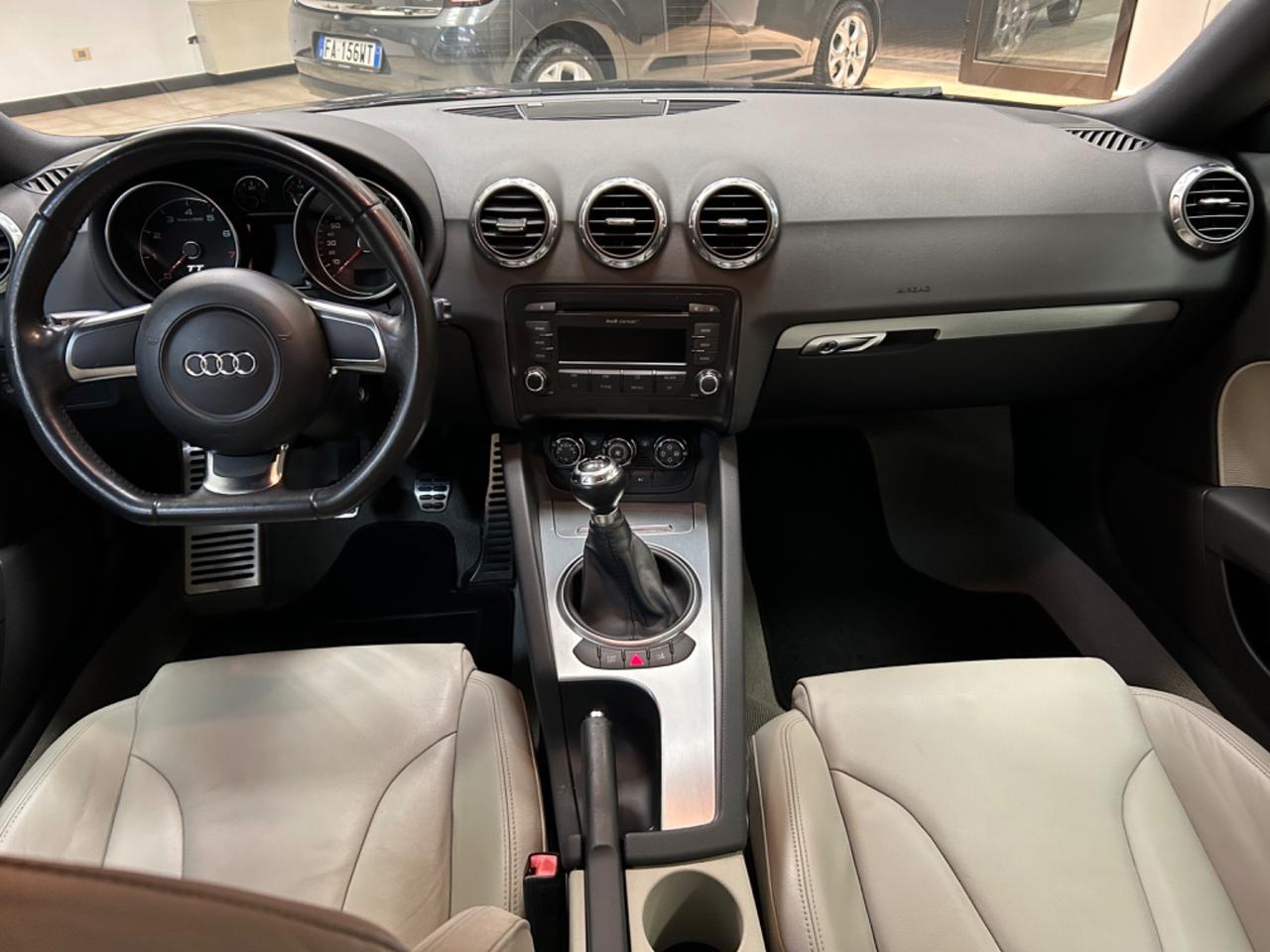 Audi TT - 2008 2.0 TFSI 200cv 121.000KM