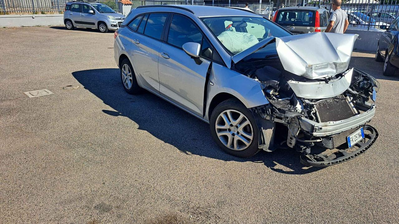 Opel Astra 1.6 CDTi 110CV S. tourer Innovation