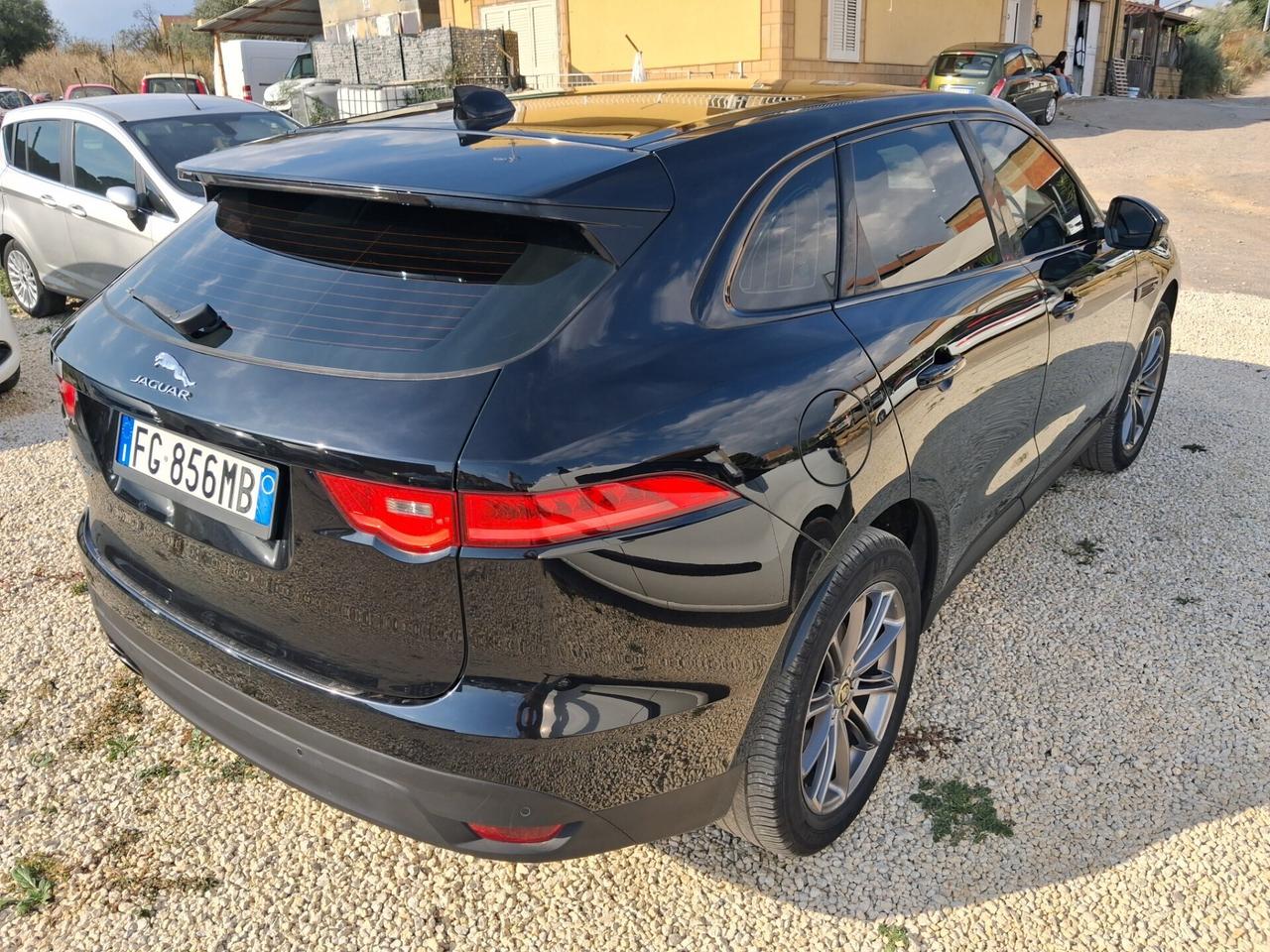 Jaguar F-Pace 2.0 D 180 CV R-Sport catena fatta tu