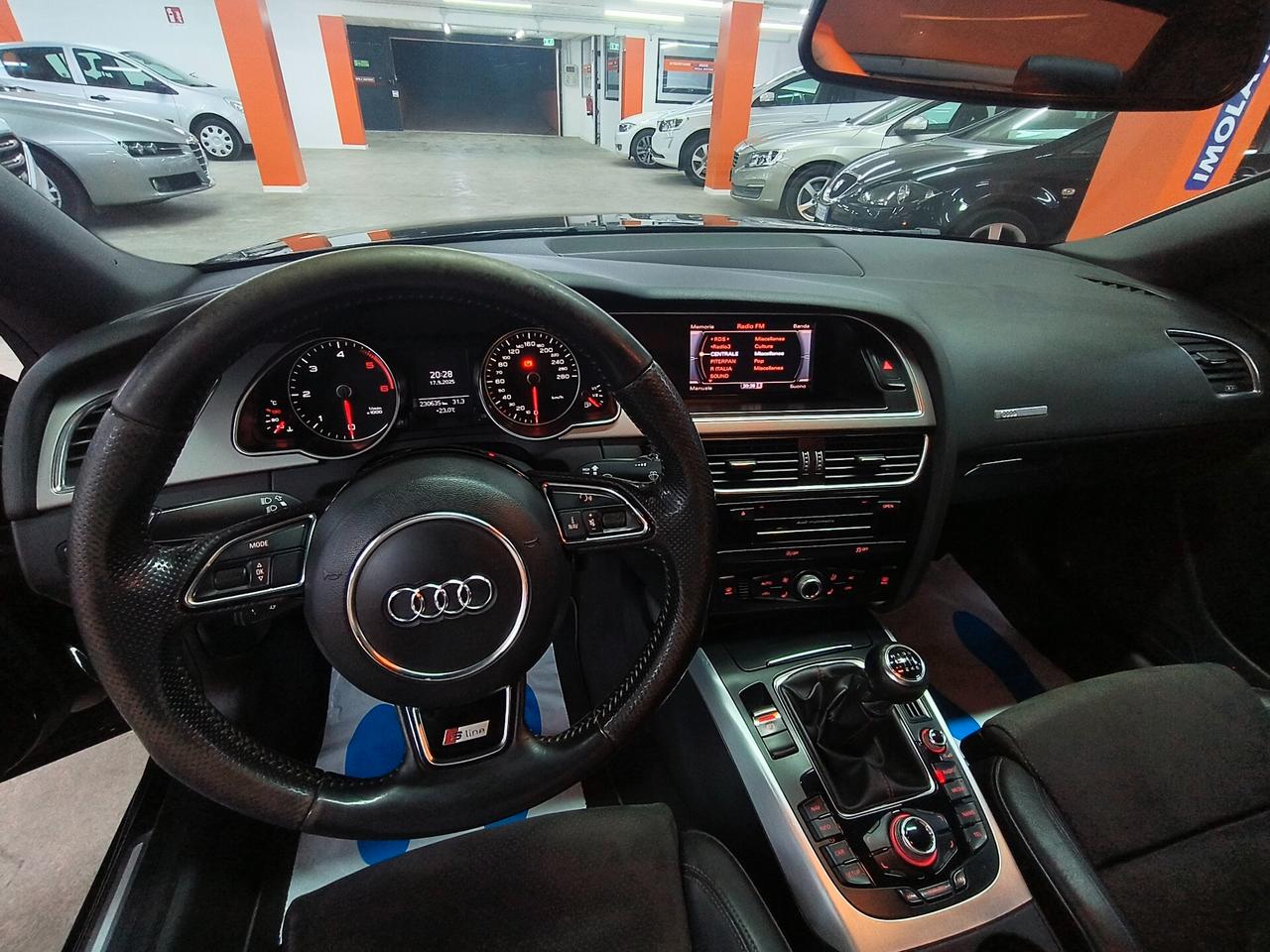 Audi A5 Coupé 2.0 TDI 177 CV S-line Total Black