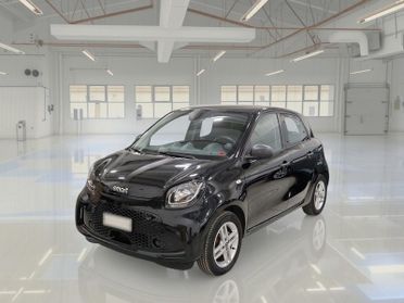 SMART FORFOUR EQ 41KW PURE 5 PORTE BERLINA