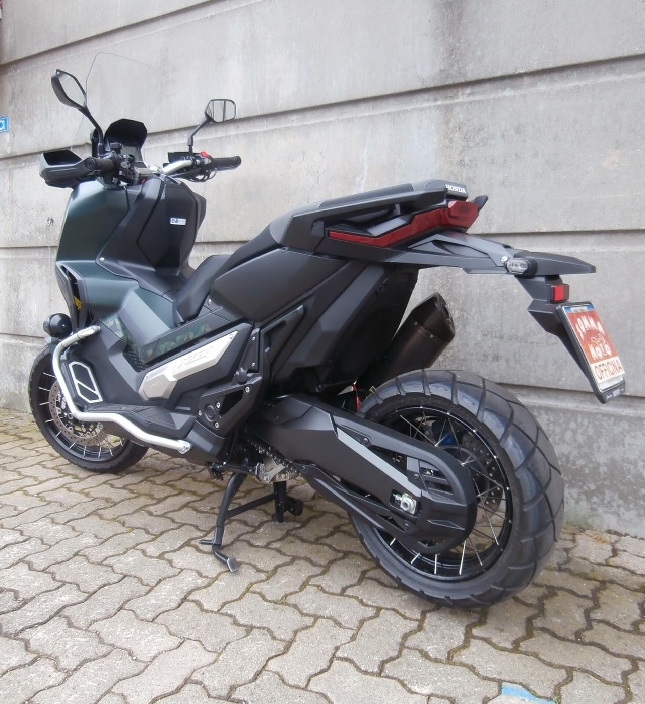 Honda X-ADV 750 (2018 - 20) 2020 passaggio incluso.
