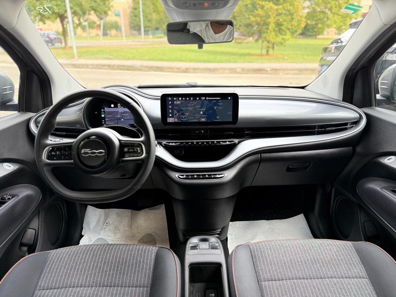 Fiat 500 500e Berlina 42 kWh Icon