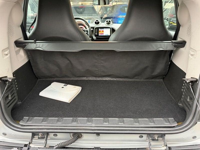 smart fortwo fortwo 70 1.0 twinamic Prime