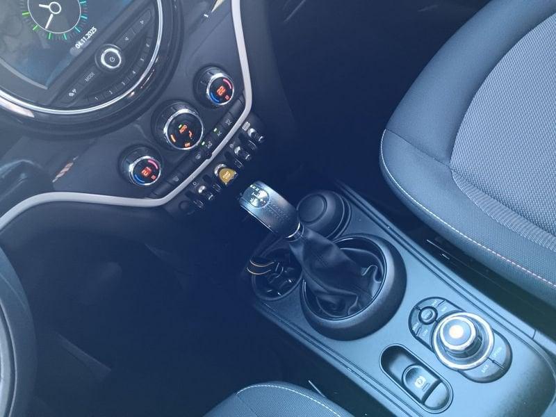 MINI Mini Countryman F60 Mini Countryman 1.5 Cooper SE Hype all4 auto