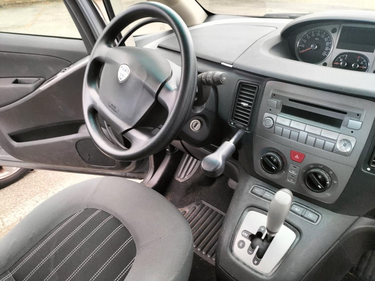 Lancia MUSA 1.4 benzina OK NEOPATENTATI Allestimento uso disabili