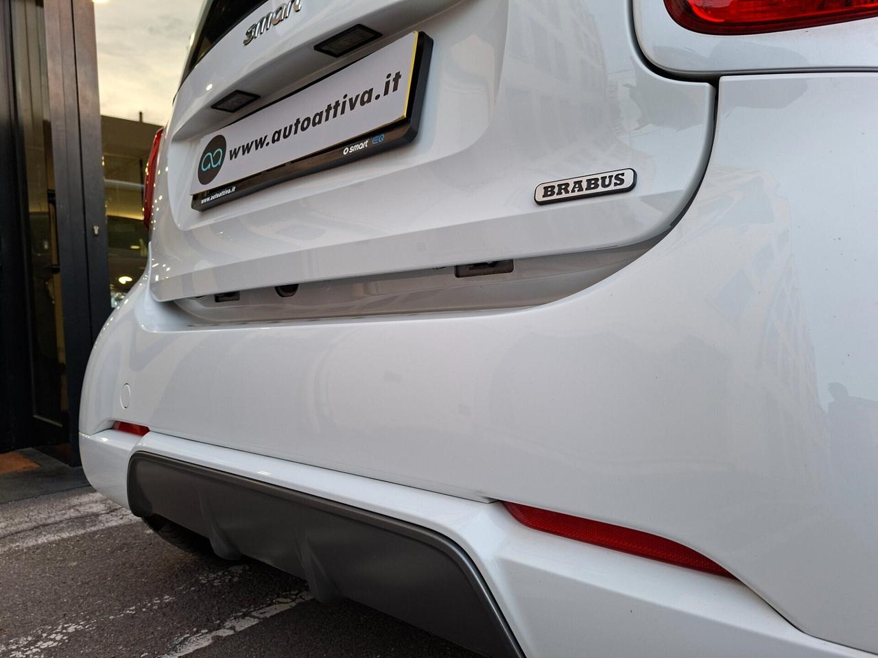 Smart ForTwo 0.9 turbo 90cv Pack Brabus Edition Schermo Pad