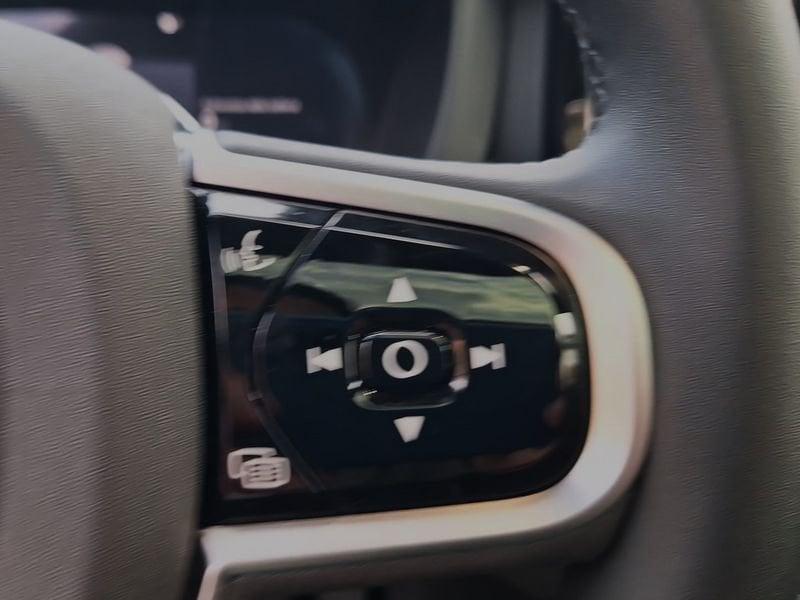 Volvo XC60 Recharge T6 Plug-in Hybrid 253+145 CV AWD Automatico Plus Dark