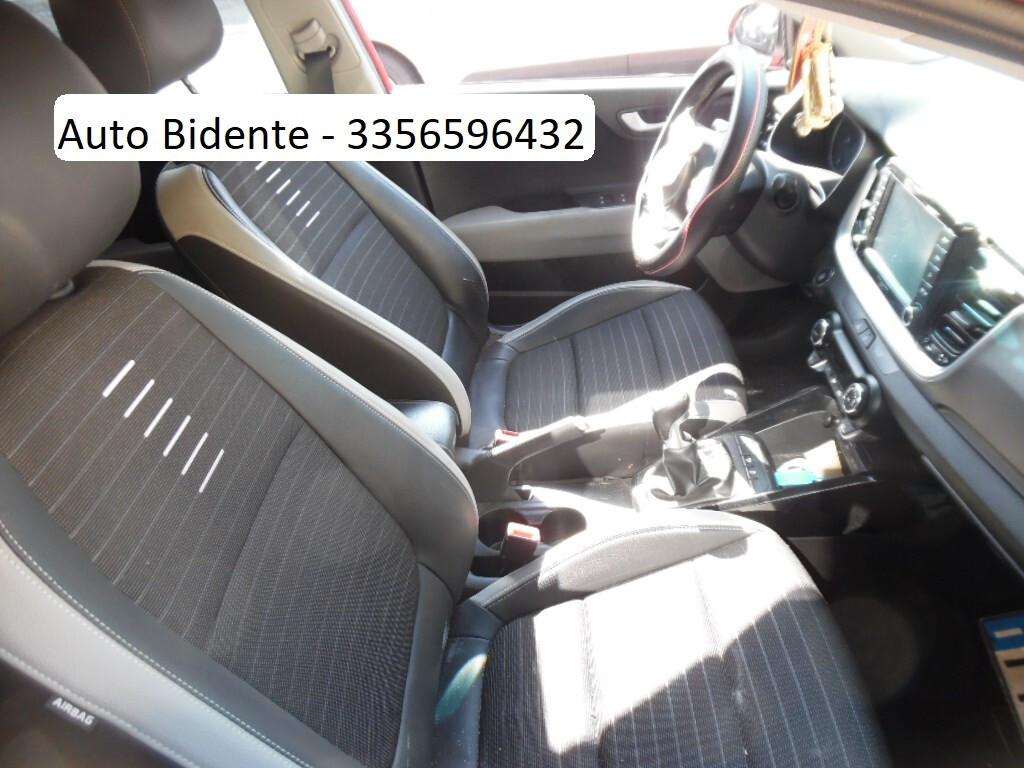 Kia Stonic 1.4 MPI 100 CV Urban