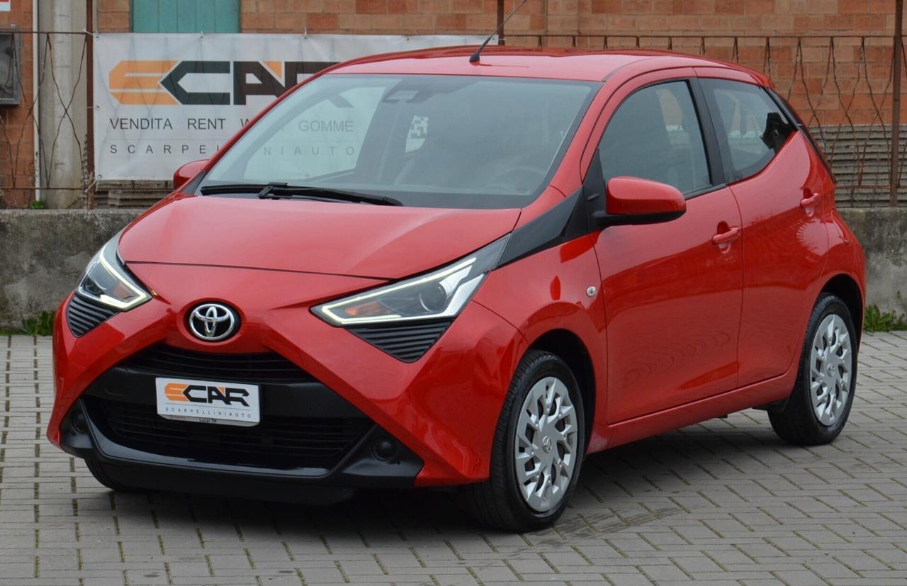 Toyota Aygo 1.0 VVT-i 72 CV 5 porte x-clusiv
